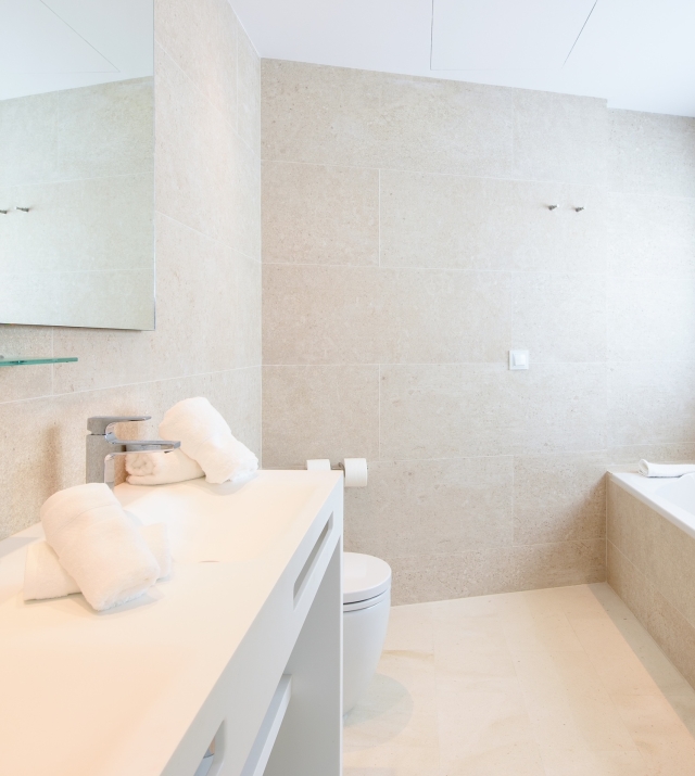 Resa Estates Ibiza sale koop Villa Marcos sea views bathroom 3.JPG